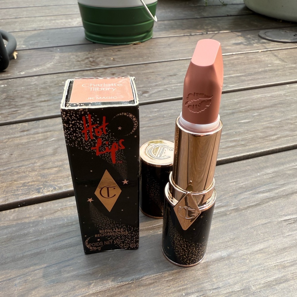 Charlotte Tilbury Hot Lips Lipstick - JK Magic
